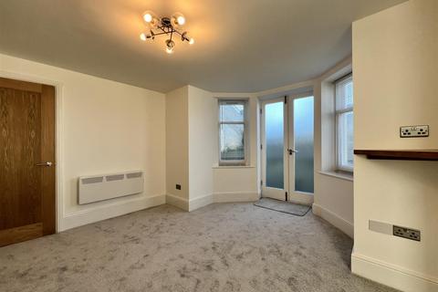 2 bedroom ground floor flat for sale, Blenheim Terrace, Scarborough