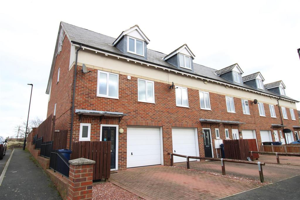 Appletree Court, Walbottle, Newcastle Upon Tyne 3 bed end of terrace