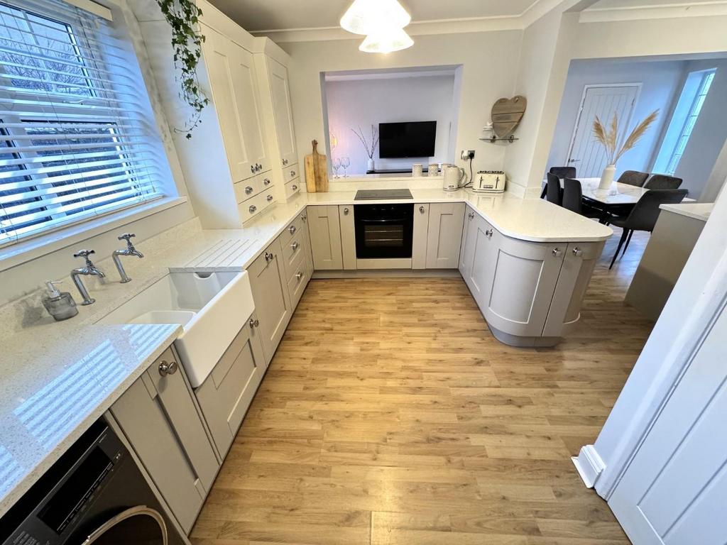 Kitchen diner family room