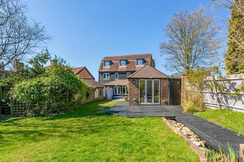 4 bedroom detached house for sale, The Green, Sedlescombe, TN33