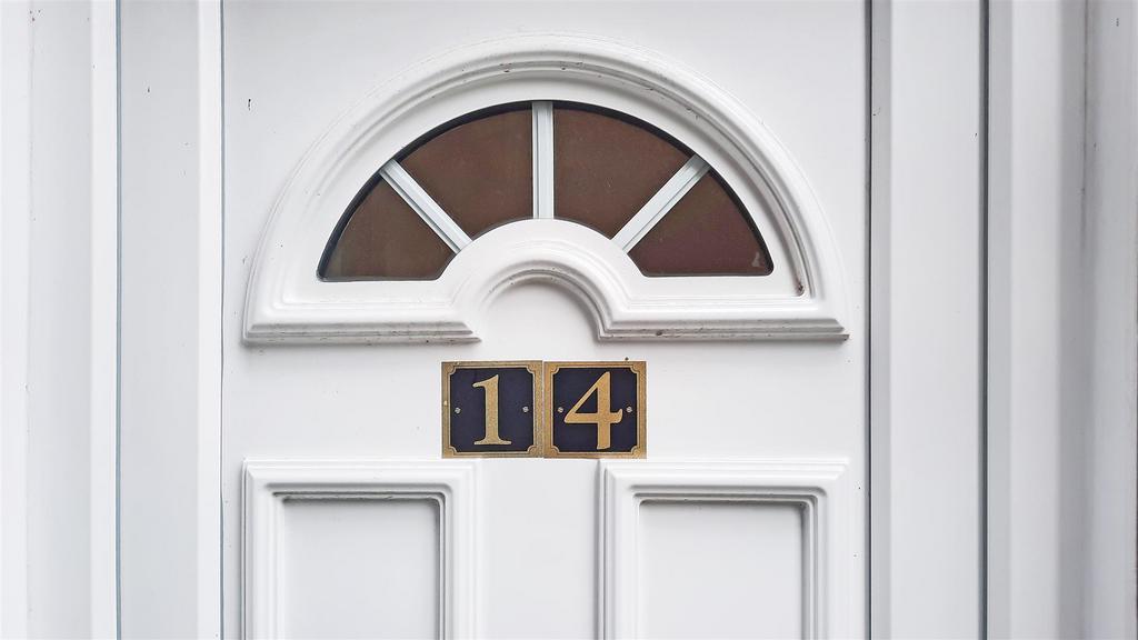 14 Annandale Gardens, Glenrothes KY6 1 JB