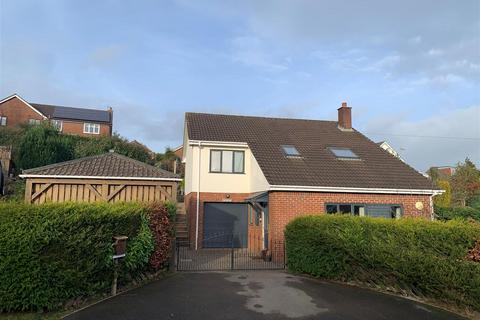 3 bedroom detached house for sale, Valley Road, Worrall Hill, Lydbrook