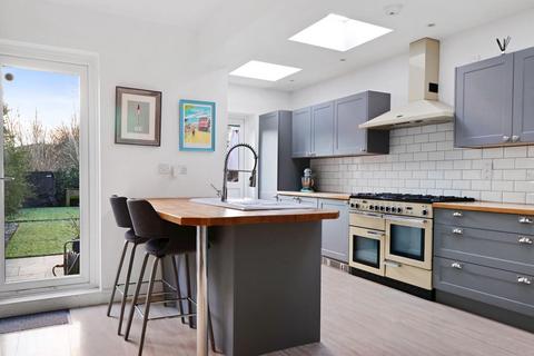 154 Venner Road, London, SE26 5JQ