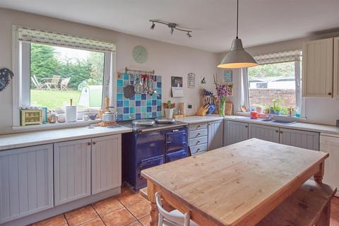 Atbara Ewanfield, Crieff, PH7 3DA