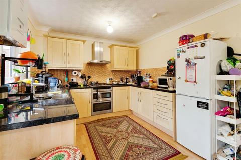 3 bedroom detached house for sale, Bank Spur, Cippenham