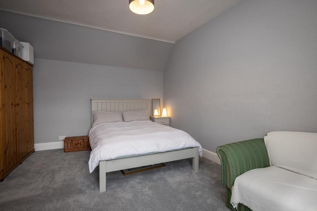 West-Moulin-Road-Double bedroom.jpg