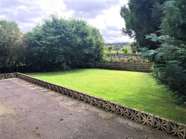 Drumond park, crook of devon - rear garden