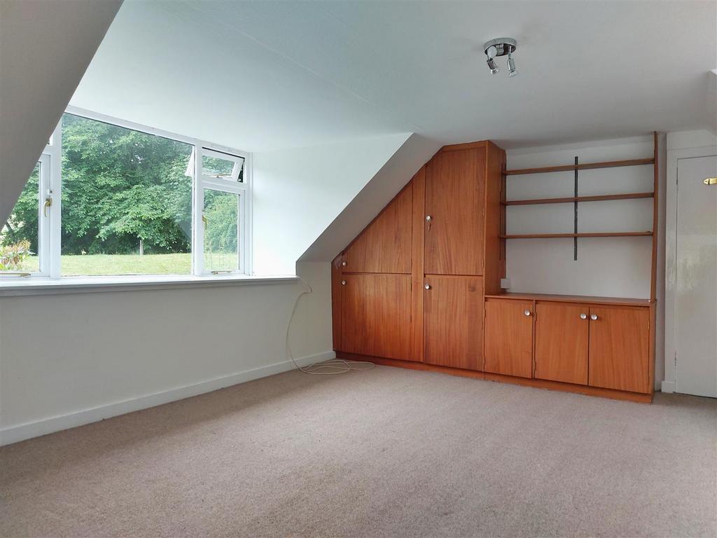 Wynadotte, Attic Room