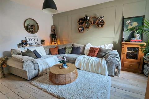 3 bedroom detached house for sale, Grimstock Avenue, Coleshill, Birmingham