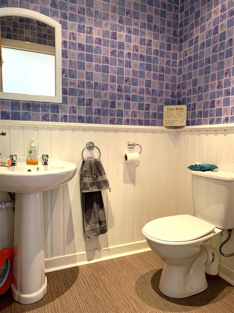 Barrhill Roadcloaks WC.jpg