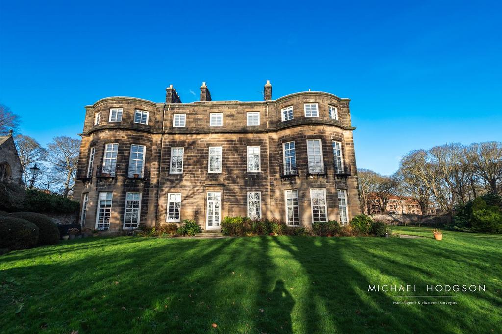 The Close, Church Lane, Whitburn Village 2 bed apartment for sale £