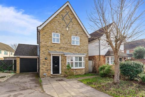 3 bedroom detached house for sale, Torrens Close, Guildford