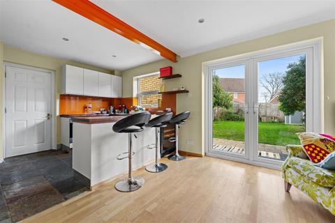 3 bedroom detached house for sale, Torrens Close, Guildford