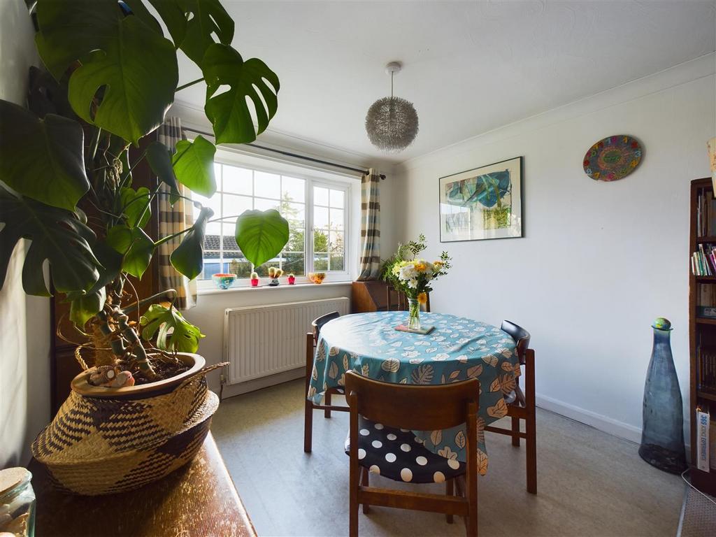Living room/dining room