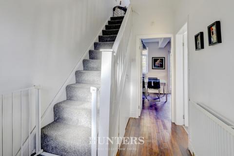 49 Mossway, Middleton, Manchester, M24 1WS