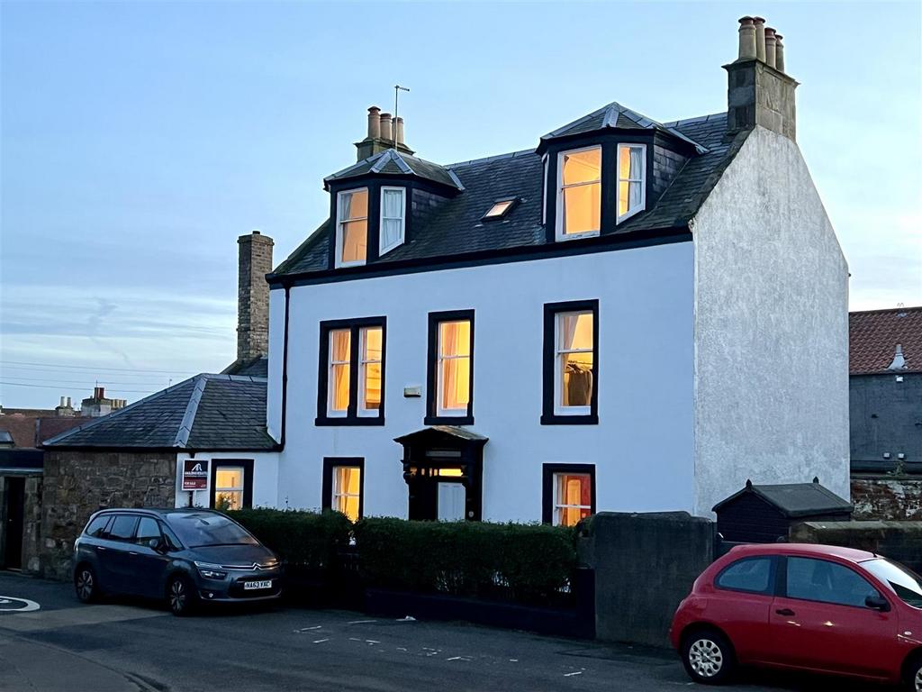 Charles Street, Pittenweem KY10 5 bed detached house for sale £375,000