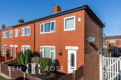 3 bedroom end of terrace house for sale, Crown Street, Farington, Leyland