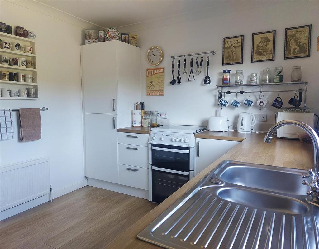 Kitchen, 25 Knockard Place, Pitlochry