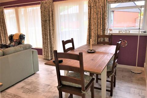 27 Mortlich Gardens, Aboyne, AB34 5HW
