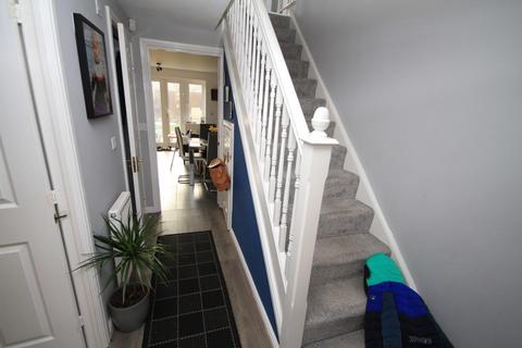 18 Loxley Close, Bradford, BD2 3HX
