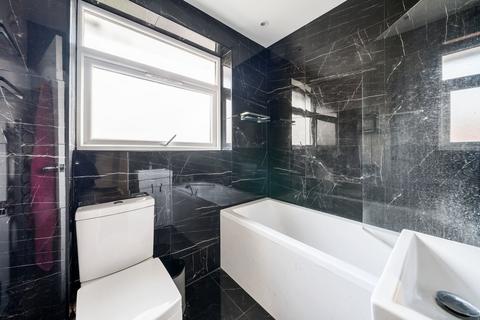 32 Burham Close, London, SE20 8JF