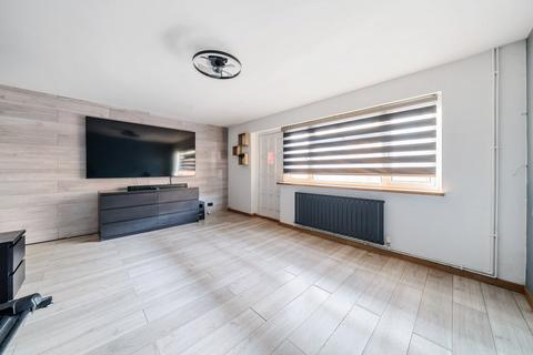 32 Burham Close, London, SE20 8JF