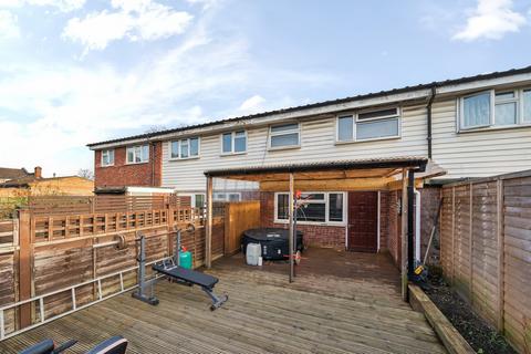 32 Burham Close, London, SE20 8JF
