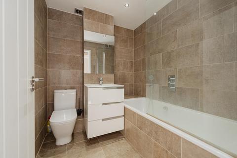 10 Buxton Close, Epsom, KT19 8BD