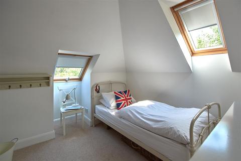 32 Carrington Terrace, Crieff, PH7 4DZ