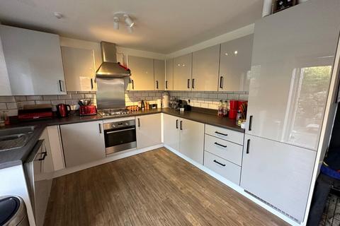 27 Balmoral Close, Northampton, NN5 4WA