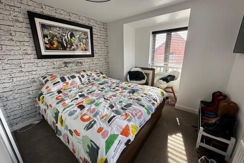 27 Balmoral Close, Northampton, NN5 4WA