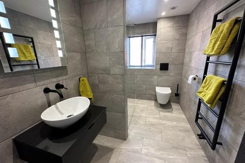 27 Balmoral Close, Northampton, NN5 4WA