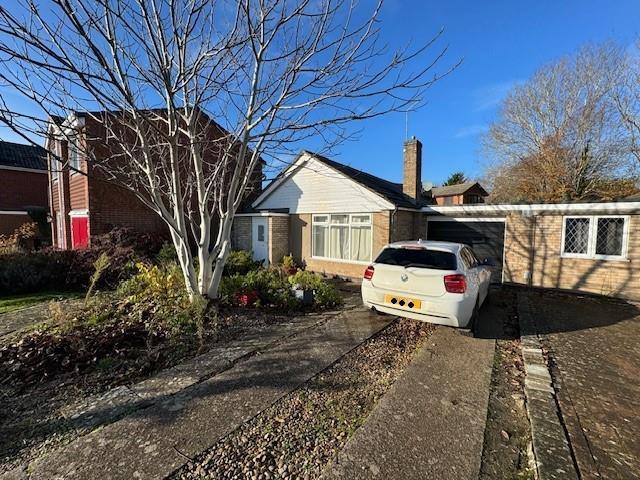 Brockwood Close, Northampton NN5 2 bed semi-detached bungalow - £950 ...