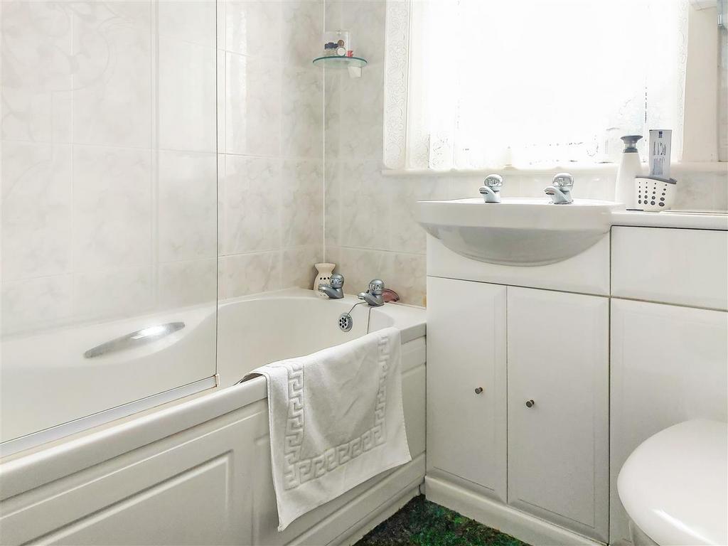 Killichonan Bathroom.jpg