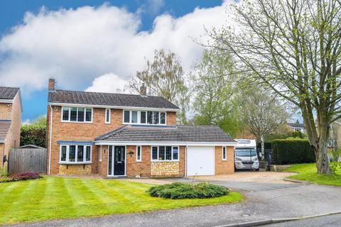 6 Greville Close, Boughton, Northampton, NN2 8RZ