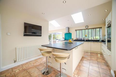 6 Greville Close, Boughton, Northampton, NN2 8RZ