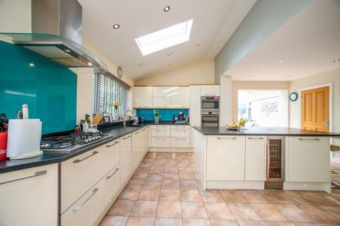 6 Greville Close, Boughton, Northampton, NN2 8RZ