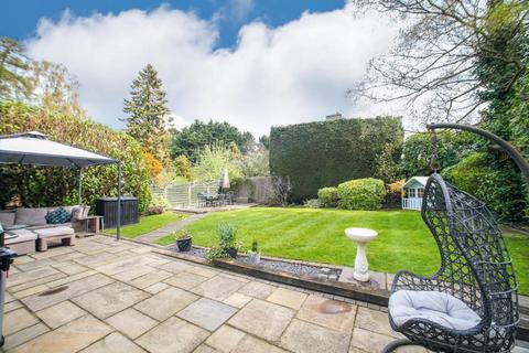 6 Greville Close, Boughton, Northampton, NN2 8RZ