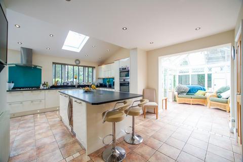 6 Greville Close, Boughton, Northampton, NN2 8RZ