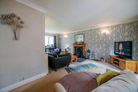 6 Greville Close, Boughton, Northampton, NN2 8RZ