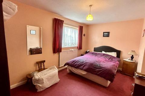 56 Norton Road, Northampton, NN2 7TN