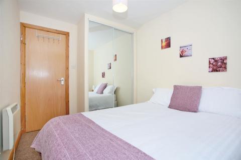 22b Adelphi, Aberdeen, AB11 5BL