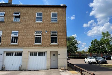 45 Finney Drive, Grange Park, Northampton, NN4 5DT