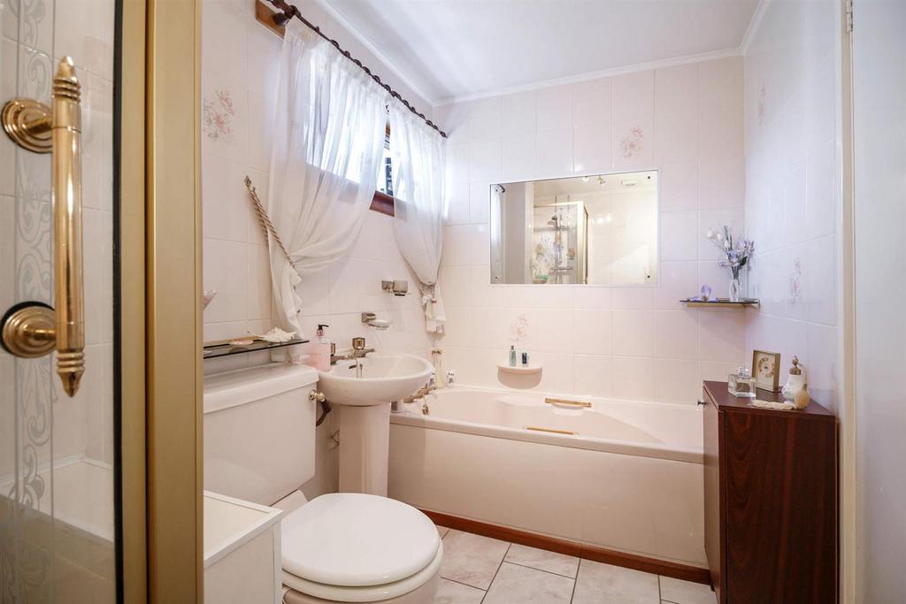 BATHROOM, 28 Bute Drive, Perth