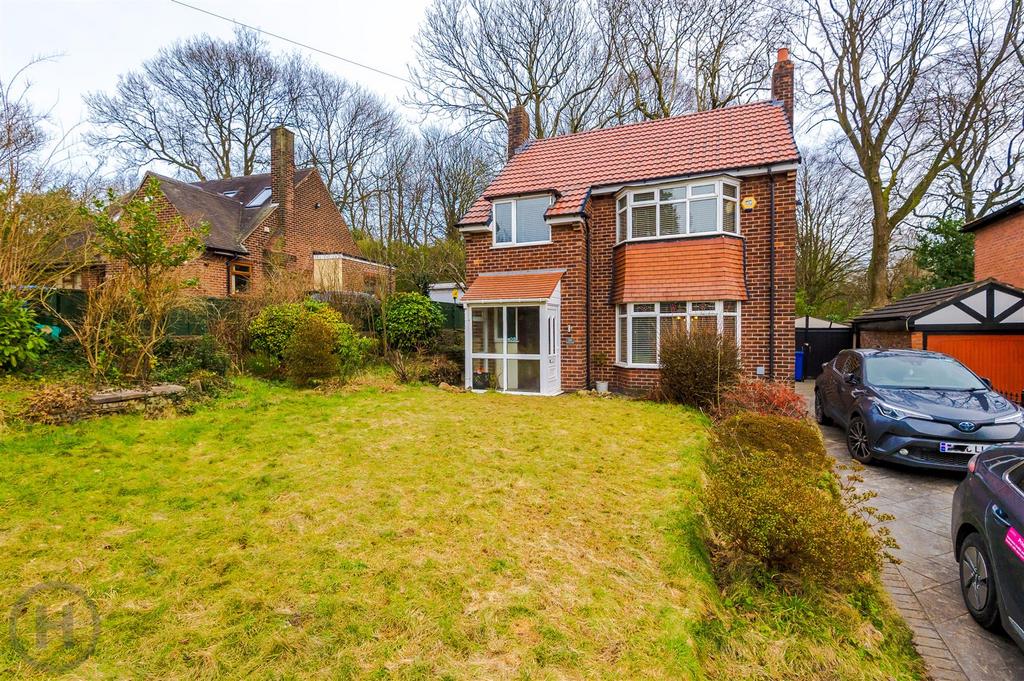 Hough Lane, Tyldesley, Manchester 3 bed detached house £375,000