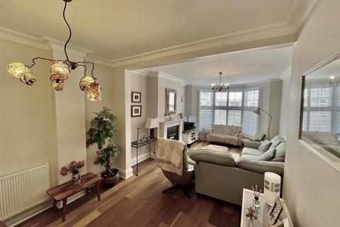 14 Broadway, Northampton, NN1 4SF