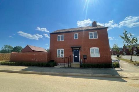 3 bedroom detached house to rent - Gardenfield Crescent, Northampton NN4