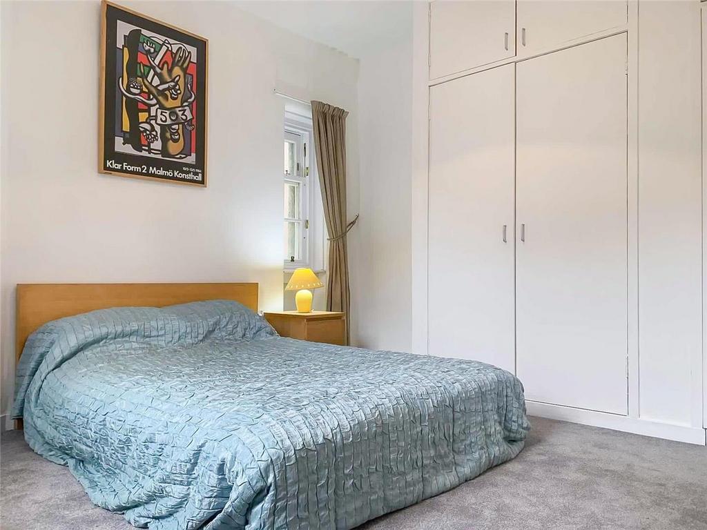 Heriot Bridge Edinburgh bedroom 2 dp 21902899 larg