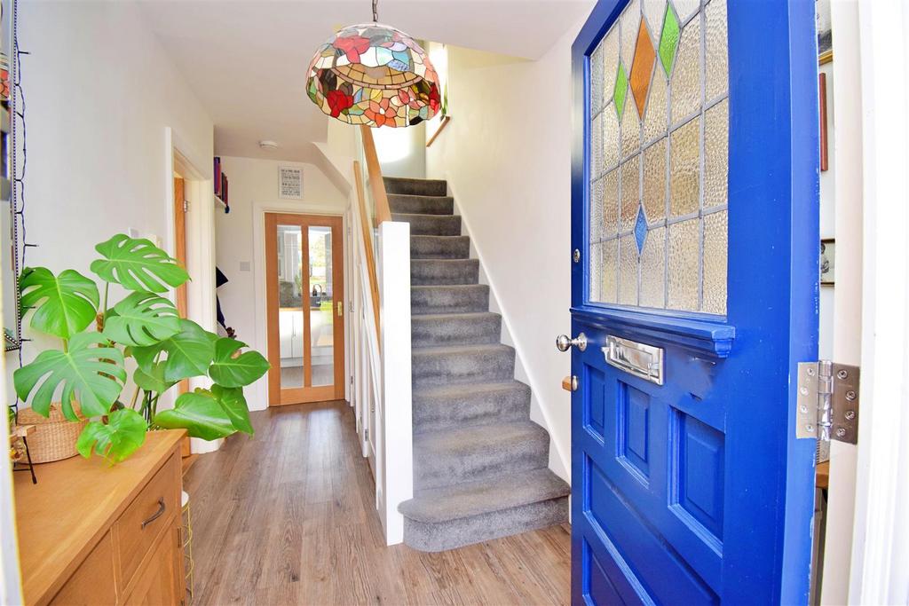 Shakespeare Gardens, Rugby CV22 4 bed semidetached house for sale £
