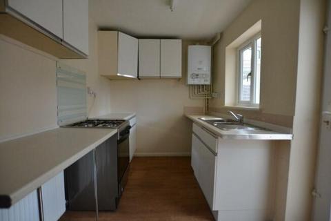 2 bedroom semi-detached house to rent, Aquitaine Close, Northampton NN5